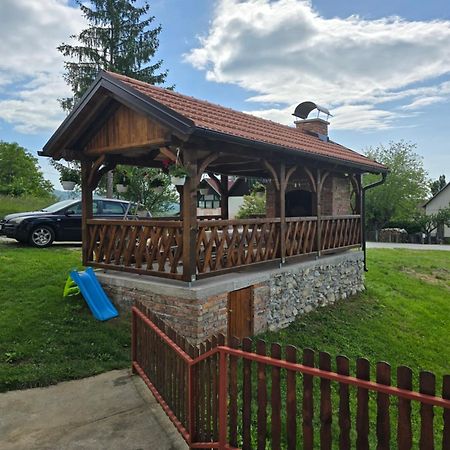 Apartamento Kod Slaveka Kostanjevac Exterior foto