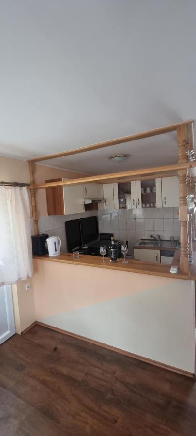 Apartamento Kod Slaveka Kostanjevac Exterior foto