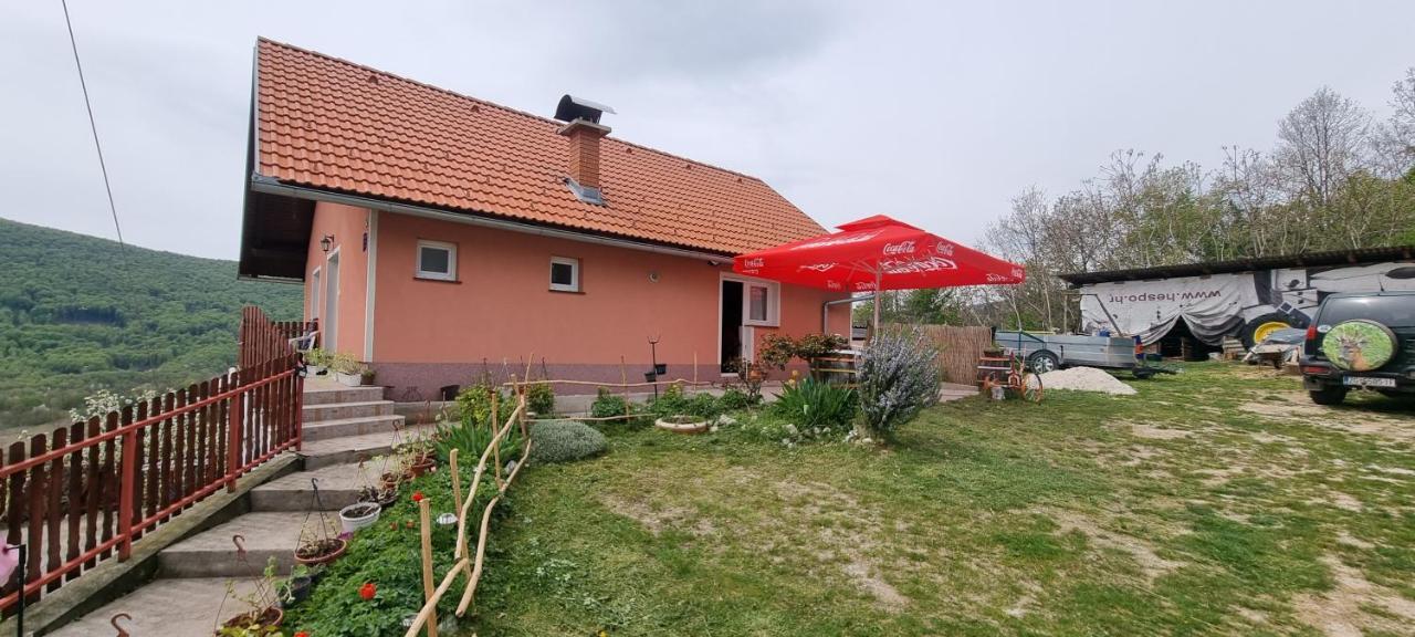 Apartamento Kod Slaveka Kostanjevac Exterior foto